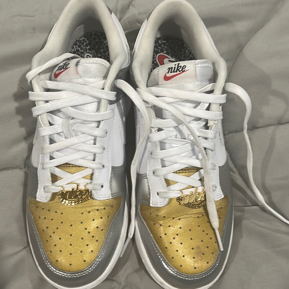 Used Women Nike Dunks (no box) 10.5